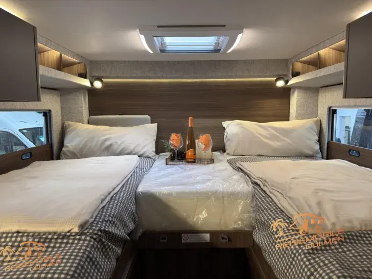Fahrzeugbild LMC Cruiser 740 EL 8G Auto #17