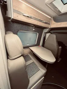 Fahrzeugbild Dethleffs Globetrail 600 DS YOUNG CAMPER #11
