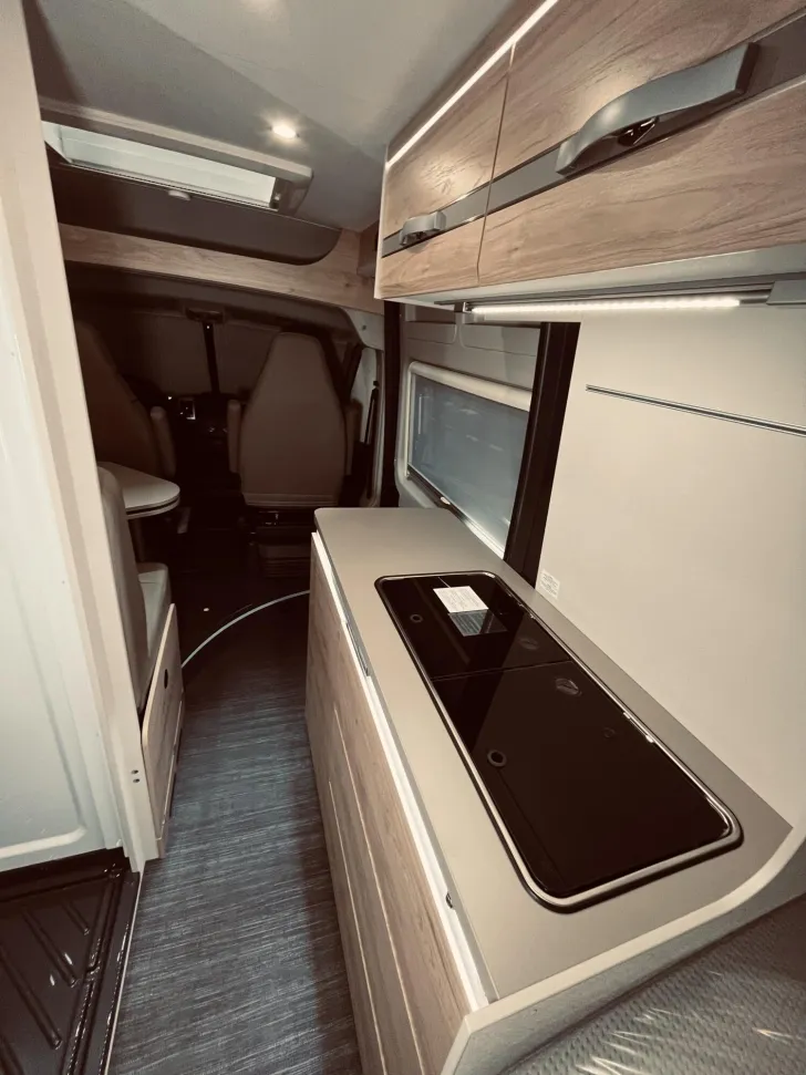 Fahrzeugbild Dethleffs Globetrail 600 DS YOUNG CAMPER #14