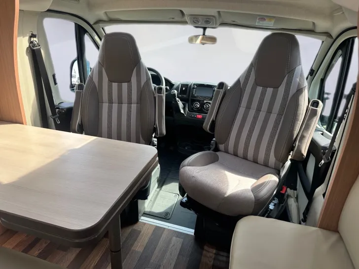 Fahrzeugbild Knaus Sky Ti 700 MEG Hundeumbau #10