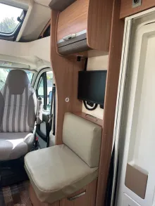 Fahrzeugbild Knaus Sky Ti 700 MEG Hundeumbau #12