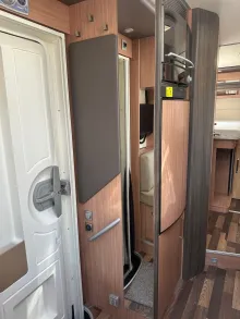 Fahrzeugbild Knaus Sky Ti 700 MEG Hundeumbau #23