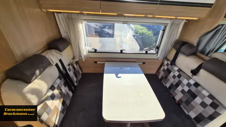 Fahrzeugbild Sunlight A 70 sehr gepflegt - 5 Sitzplätze #12