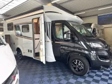 Fahrzeugbild Bürstner Limited T 690 G Einzelbetten u.. Hubbett vorne #1