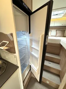 Fahrzeugbild Bürstner Limited T 690 G Einzelbetten u.. Hubbett vorne #14
