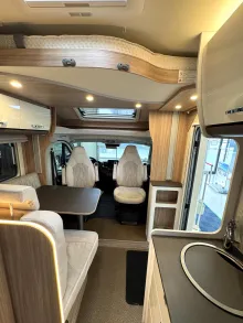 Fahrzeugbild Bürstner Limited T 690 G Einzelbetten u.. Hubbett vorne #17