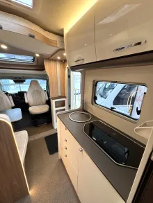 Fahrzeugbild Bürstner Limited T 690 G Einzelbetten u.. Hubbett vorne #18