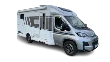 Schräg Vorne Carado T 338 pro+ / Hubbett / SAT & TV