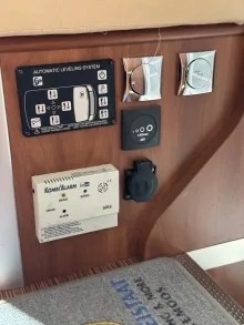 Fahrzeugbild Laika Kreos 5010 sehr gut geplegt und reichlich #7