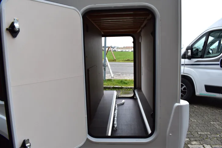 Fahrzeugbild Carado VAN V 132 Pro+ Lithium, ACC, Combi 6E, ab Nov #35