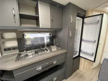 Küchen Hobby De Luxe 545 KMF Auflastung inkl. Alufelgen