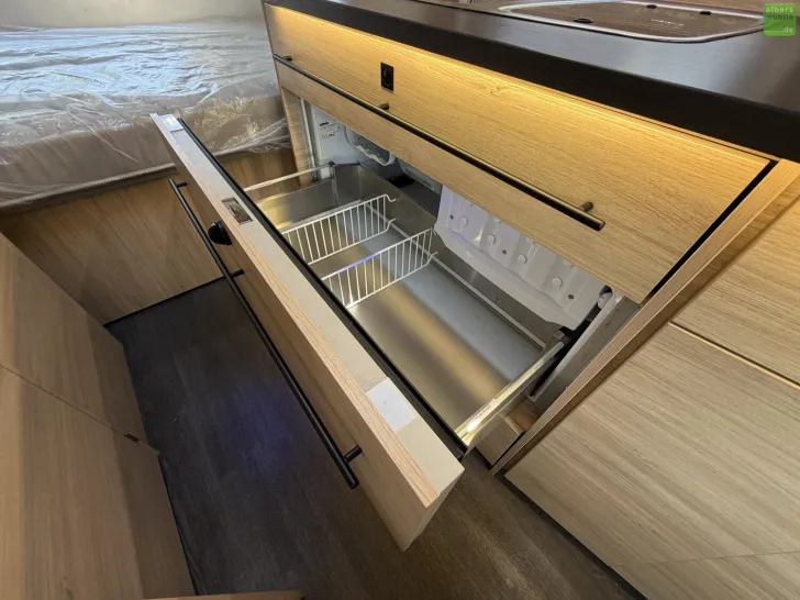 Fahrzeugbild Sterckeman Easy 430CP Comfort Dachklimaanlage Dusche 1300kg #21