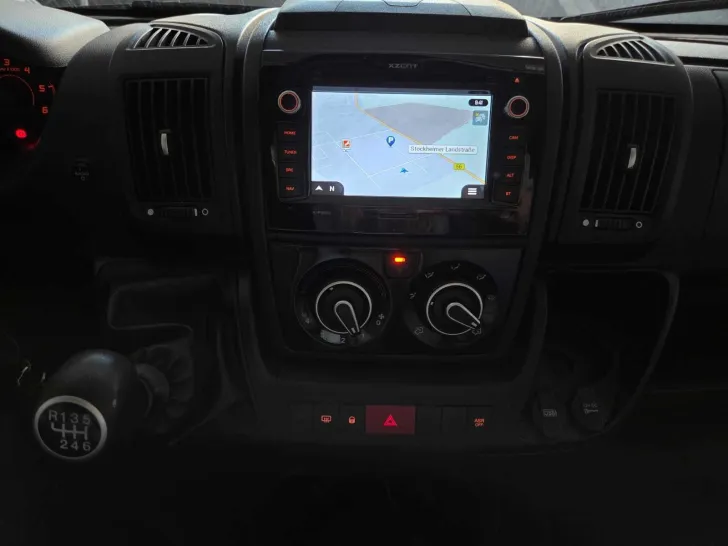 Fahrzeugbild Carado A 361 Multi Media RFK+Hubbett+Klima #11