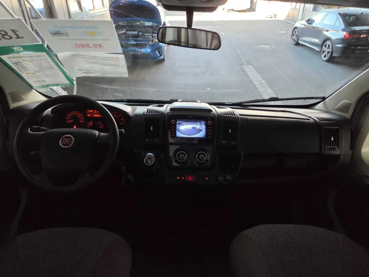 Fahrzeugbild Carado A 361 Multi Media RFK+Hubbett+Klima #29