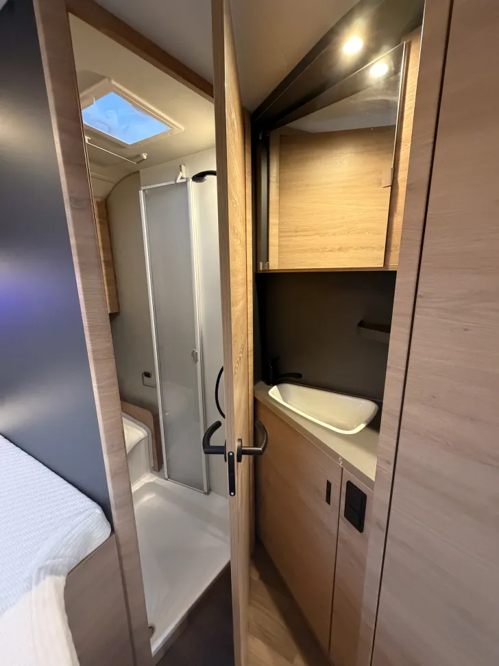 Fahrzeugbild Knaus L!VE TI 650 MF Platinum Selection AHK Rahmenf. 180Ah.-Lithium #13