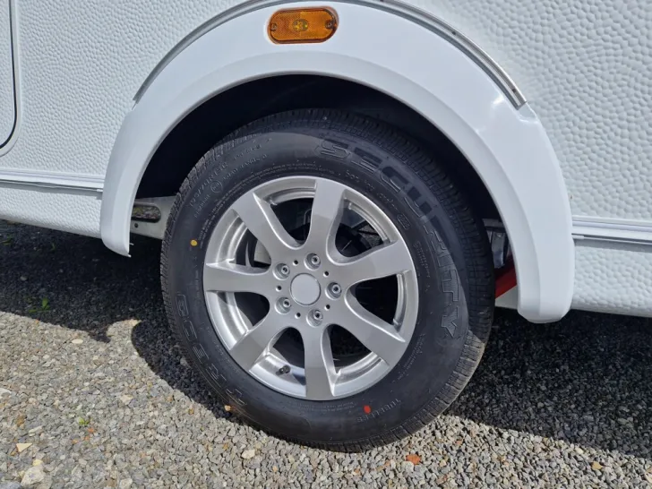 Fahrzeugbild Knaus Sport 400 LK #7