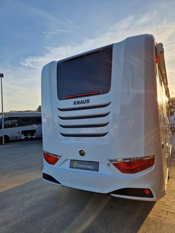 Fahrzeugbild Knaus Sun i 700 LEG #7