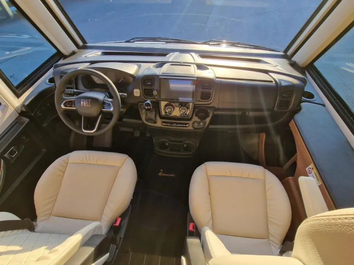 Fahrzeugbild Knaus Sun i 700 LEG #14