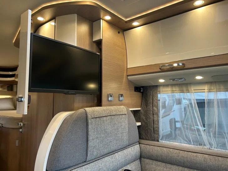 Fahrzeugbild Malibu I 430 LE #14