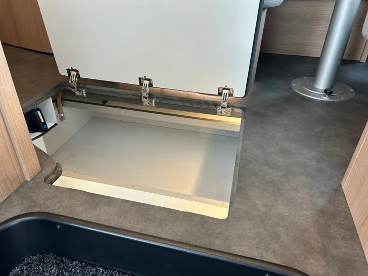 Fahrzeugbild Malibu I 430 LE #16
