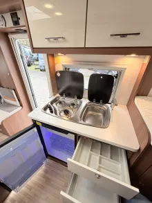 Fahrzeugbild LMC Breezer V 646 G Solar, Dachklima, AHK #13