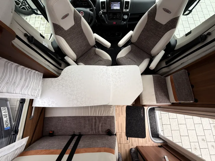 Fahrzeugbild LMC Breezer V 646 G Solar, Dachklima, AHK #10