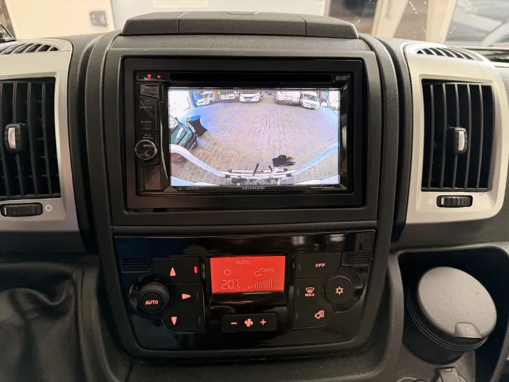 Fahrzeugbild LMC Breezer V 646 G Solar, Dachklima, AHK #24