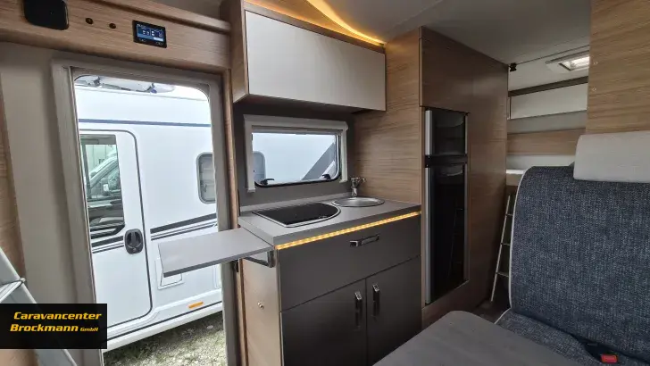 Fahrzeugbild Weinsberg CaraHome 650 DG sofort verfügbar - UVP 78249 #15
