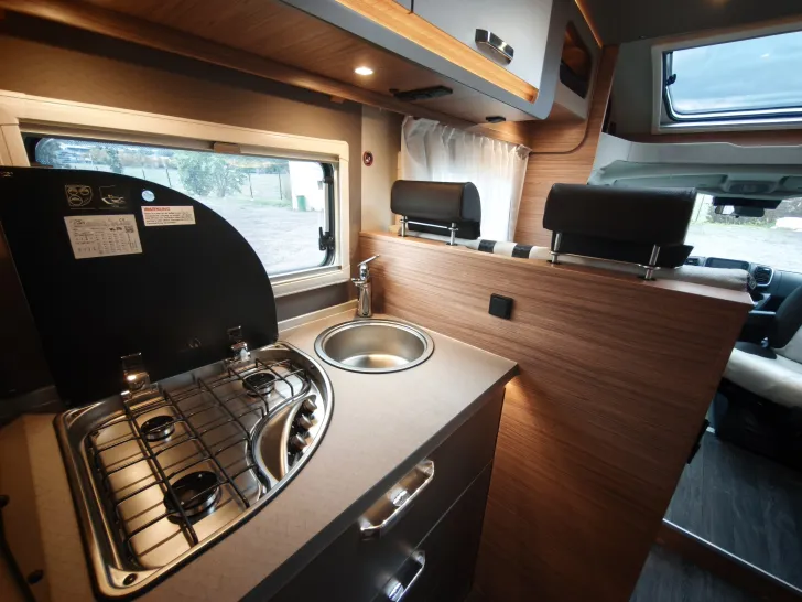 Fahrzeugbild Weinsberg CaraSuite EDITION SPICY 650 MF #24