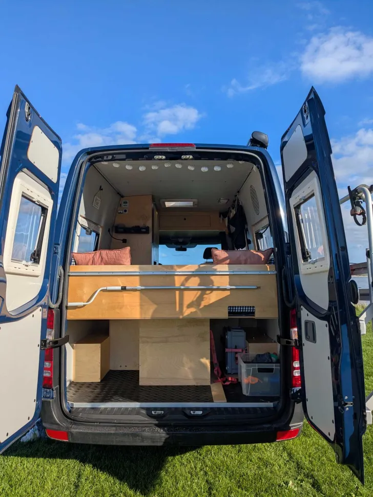 Fahrzeugbild Mercedes-Benz Mercedes Sprinter Campervan #8