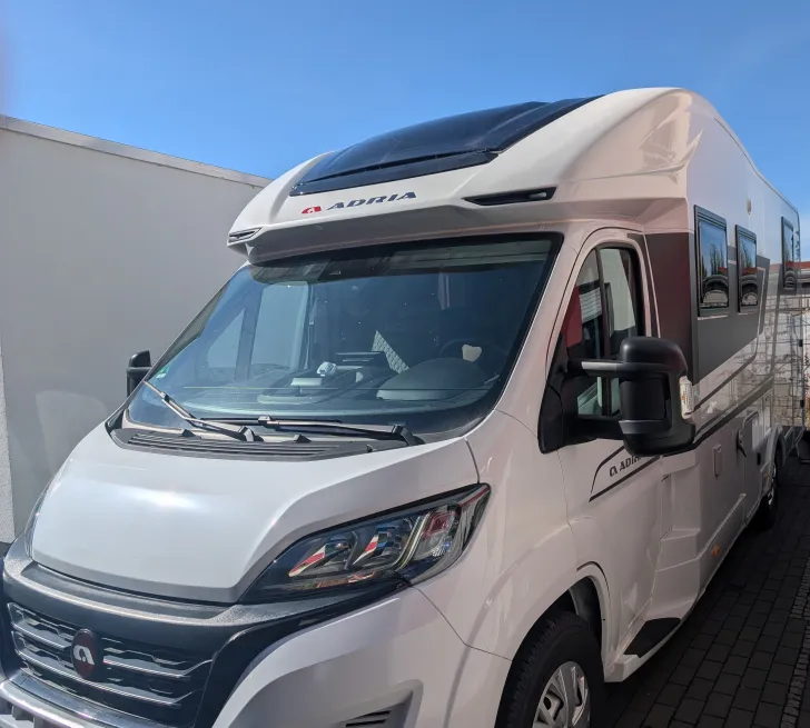 Fahrzeugbild Adria Matrix Plus 670 DL #1