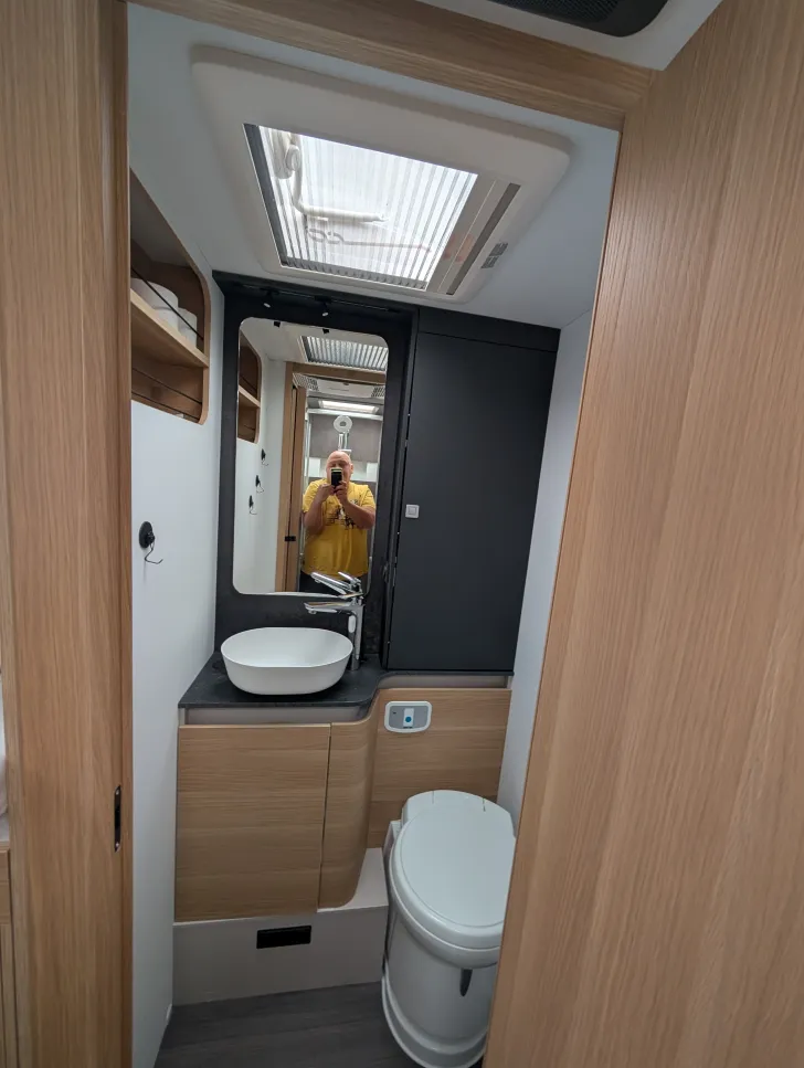Fahrzeugbild Adria Matrix Plus 670 DL #4