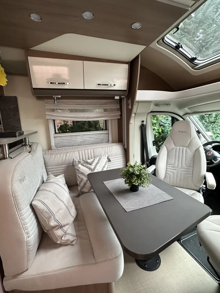 Fahrzeugbild Bürstner Lyseo M Harmony Line T 690 G Sehr gepflegt #4