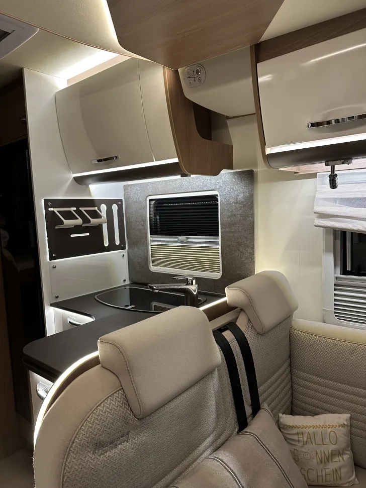 Fahrzeugbild Bürstner Lyseo M Harmony Line T 690 G Sehr gepflegt #6