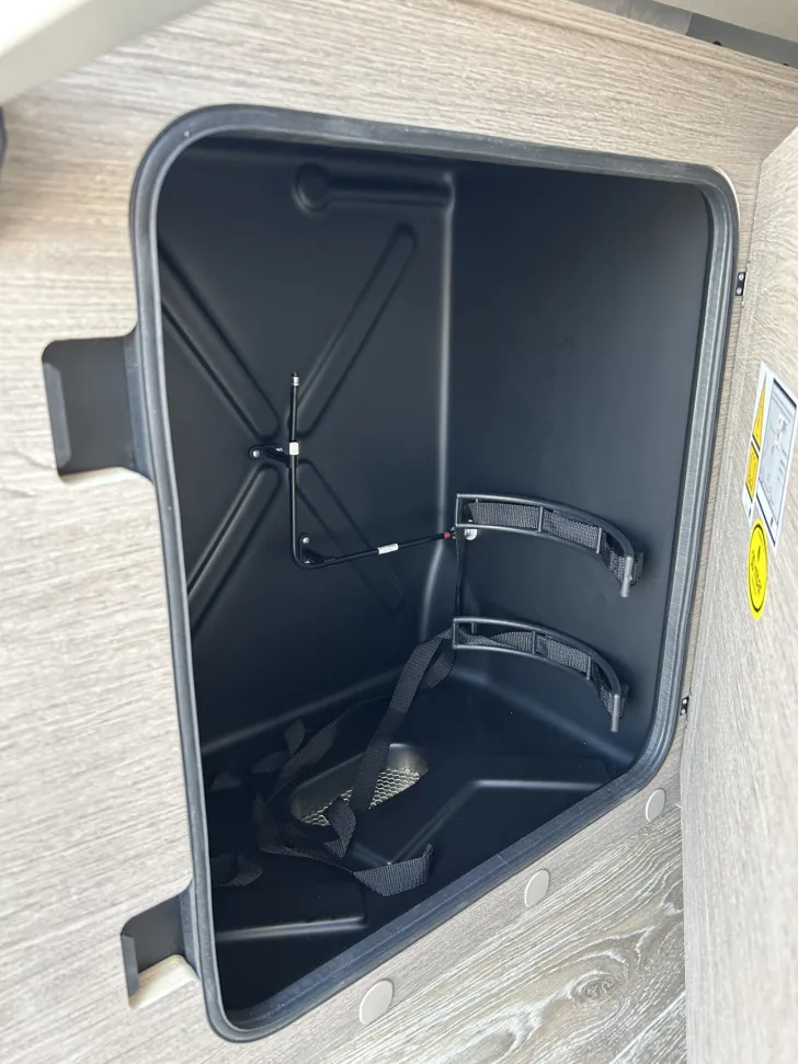 Fahrzeugbild Pössl Roadcruiser Revolution, Zusatzbetten, Isofix #30