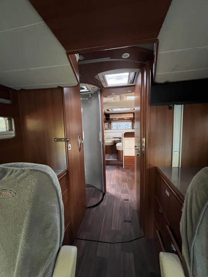 Fahrzeugbild Carthago liner-for-two I 53 L 29.040 km | Automatik | HY4 Hu #6