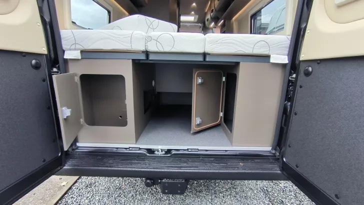 Fahrzeugbild Bravia Mobil Swan 636 Gasfrei|LiFePo4 540 AH|3000 W #25