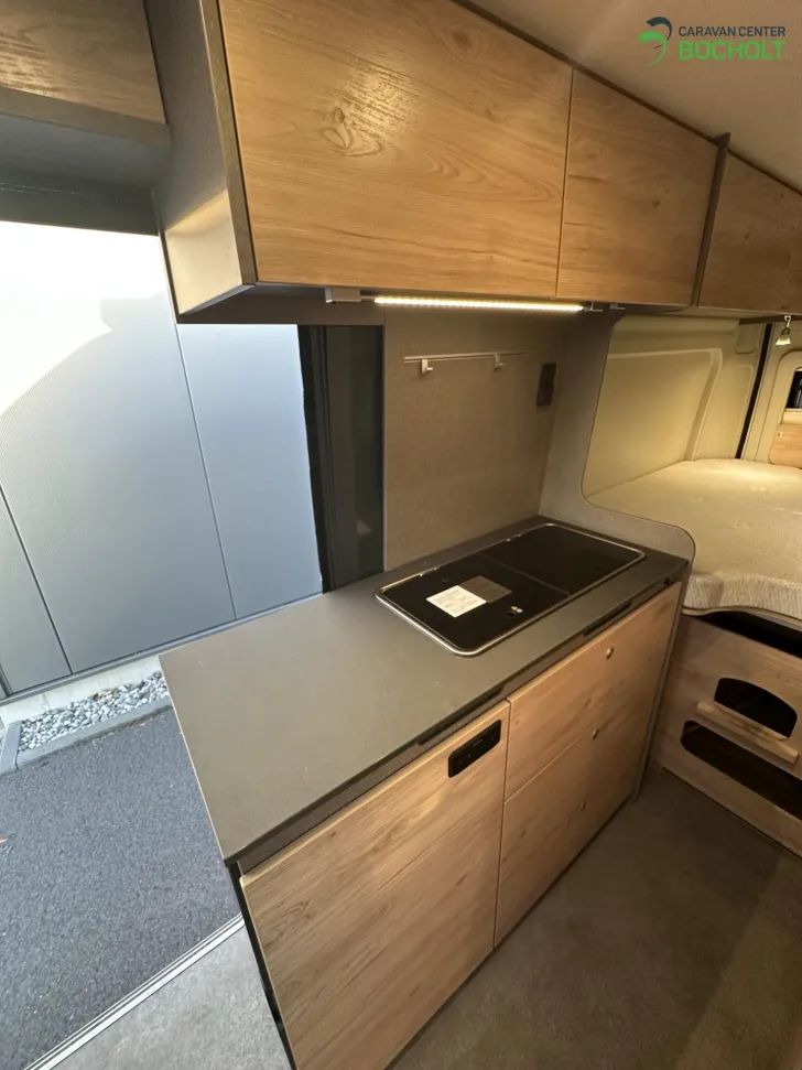 Fahrzeugbild Dethleffs Globetrail CVD 600 DS Aufstelldach / Rahmenfenster #9
