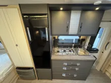 Fahrzeugbild Hobby De Luxe 490 KMF MJ-2027 #13