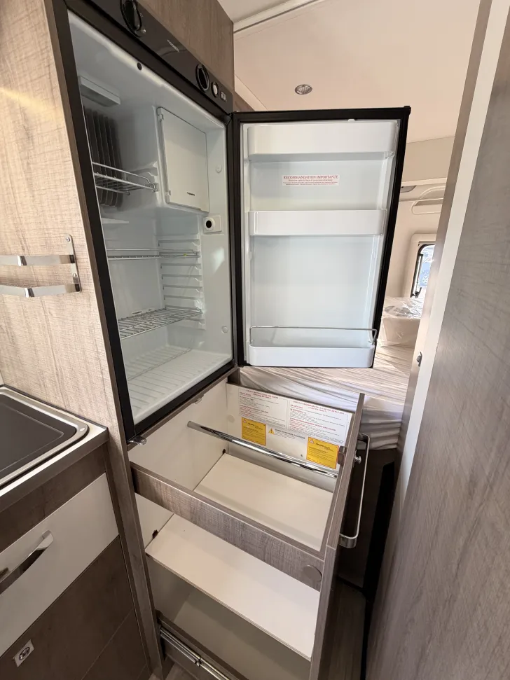Fahrzeugbild Mooveo VAN 60DB Aufstelldach, 2 x Klima #14