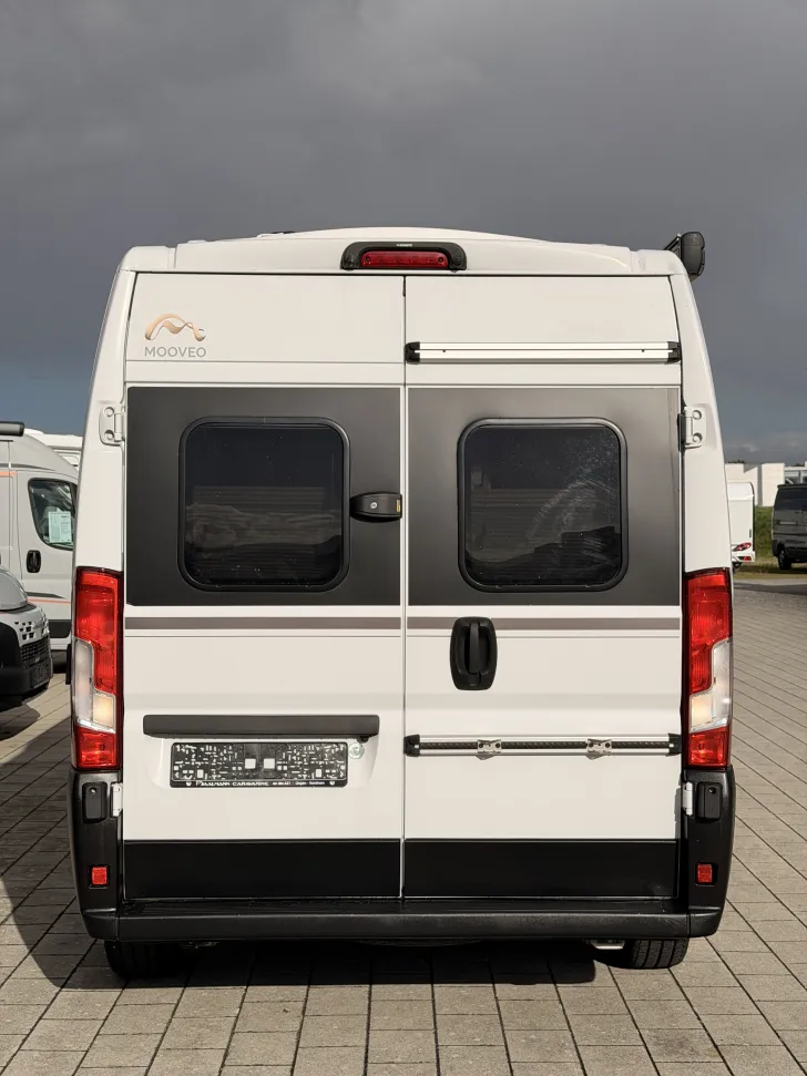 Fahrzeugbild Mooveo VAN 60DB Aufstelldach, 2 x Klima #7