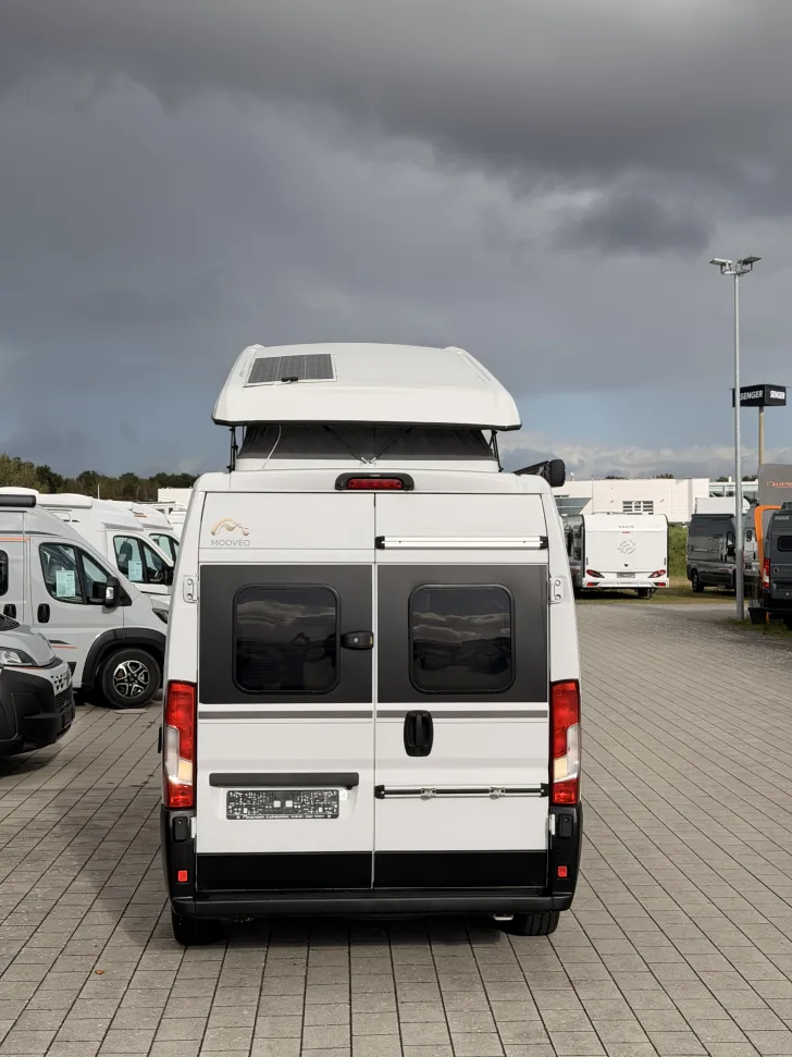 Fahrzeugbild Mooveo VAN 60DB Aufstelldach, 2 x Klima #9