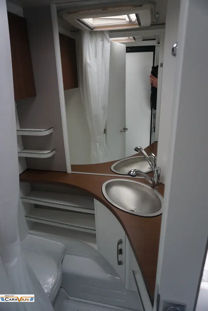Fahrzeugbild Hymer Eriba Nova 530 Markise, Mover, Fahradträger #24