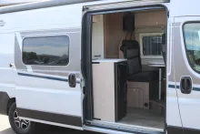 Fahrzeugbild Carado Camper Van CV600 AT8G+TV+Combi4D+Doppel RFK #7