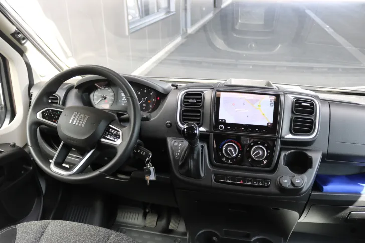 Fahrzeugbild Carado Camper Van CV600 AT8G+TV+Combi4D+Doppel RFK #19