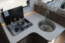 Fahrzeugbild Carado T 447 AT8G+TV+Thule+DoppelRFK+Hubbett #24