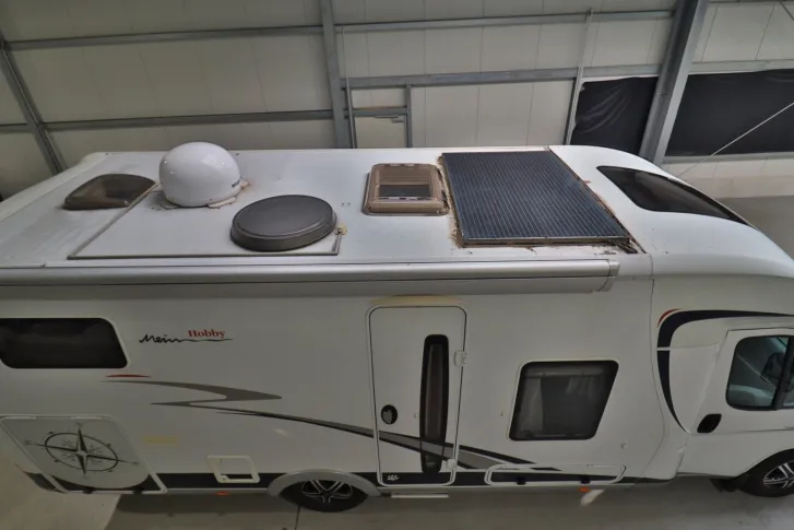 Fahrzeugbild Hobby Exclusive H 69 GL/Festbett+Hubbett/Garage/Klima #5