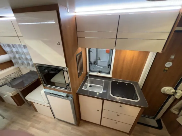 Fahrzeugbild Rimor Katamarano9/Etagenbetten/2xKlima/Garage/Markise #13