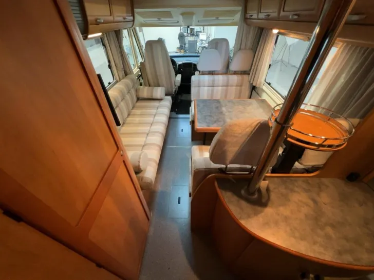 Fahrzeugbild Hymer B 544/Hubbett/4er Dinette/DPF/AHK/Solar #8