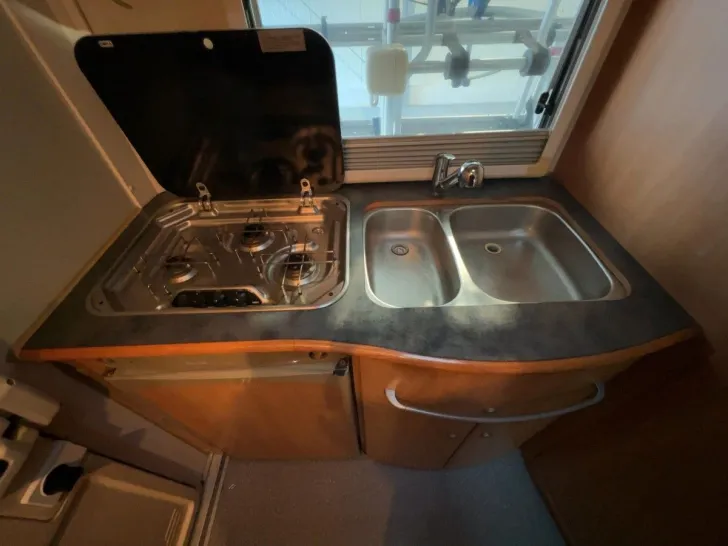 Fahrzeugbild Hymer B 544/Hubbett/4er Dinette/DPF/AHK/Solar #13
